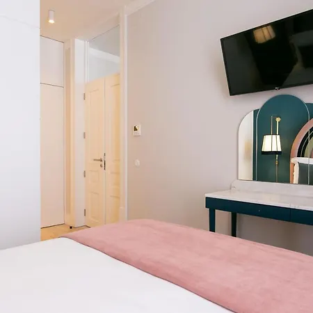 Szálloda The Lift By Ridan 4*