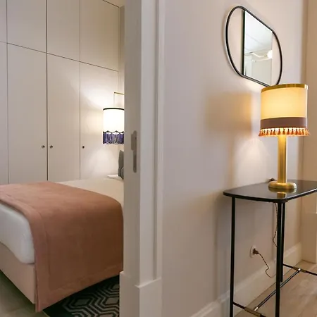 The Lift By Ridan Hotel