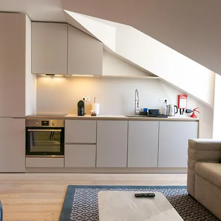 The Lift By Ridan Otel Lisboa