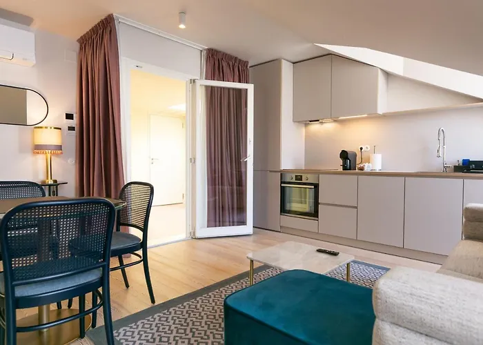 The Lift By Ridan 4* Lisbon