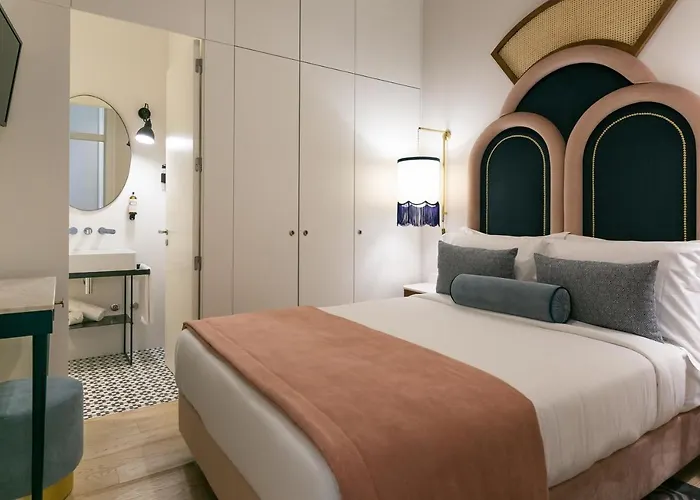 The Lift By Ridan Hotel