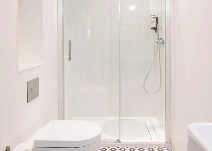 The Lift By Ridan Lisbon