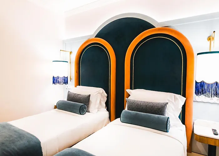 The Lift By Ridan Hotel