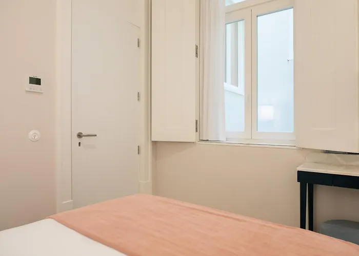 The Lift By Ridan 4* Lisbon