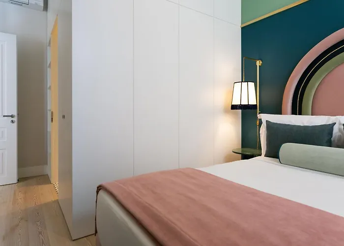 The Lift By Ridan Hotel