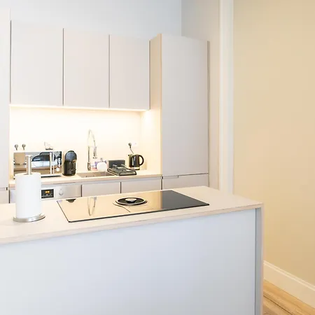 The Lift By Ridan Lisboa